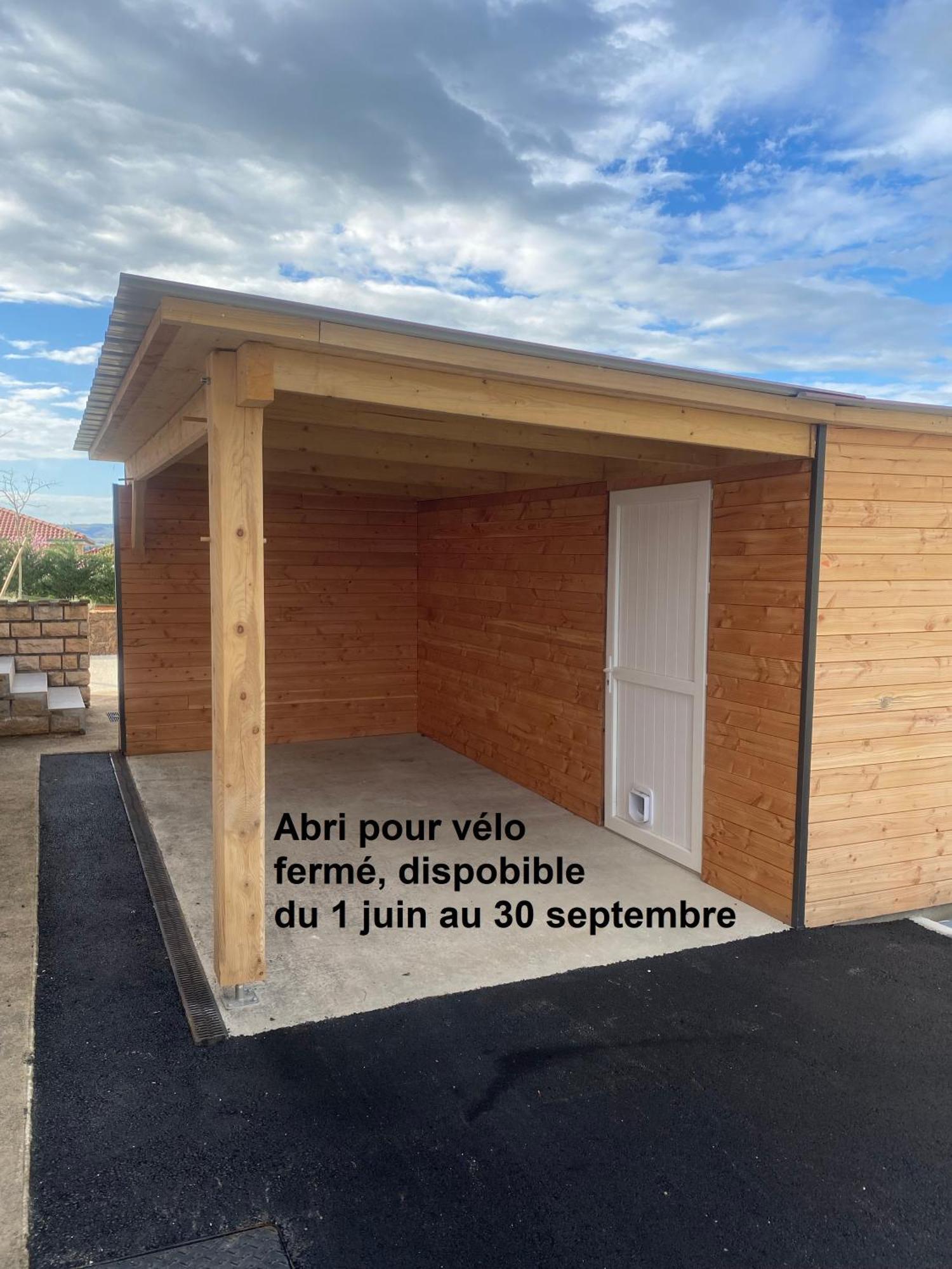 Grieges Chambre Dans Logement Partage Chez L Habitant Avec Piscine De 1 A 3 Chambres מראה חיצוני תמונה