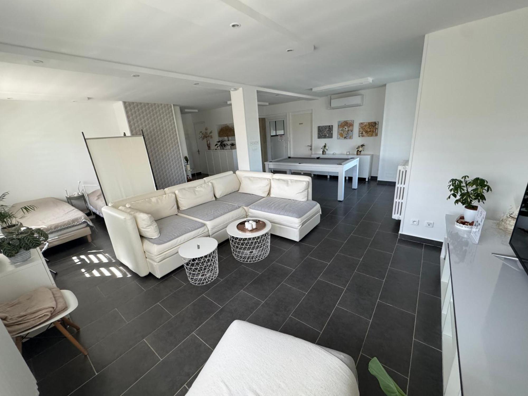 Grieges Chambre Dans Logement Partage Chez L Habitant Avec Piscine De 1 A 3 Chambres מראה חיצוני תמונה